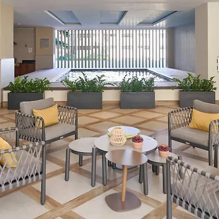 Charming City Center Condo, Full Ac, Pool, Gym